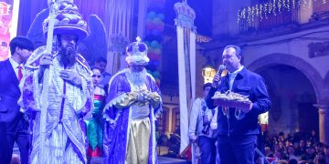 Cabalgata de Reyes Magos 2026 en Pátzcuaro: ¡todo un éxito! Miles de niñas y niños vivieron una noche mágica