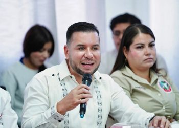 Universidad Rosario Castellanos, marcará una nueva era para las familias en Tierra Caliente: Reyes Galindo