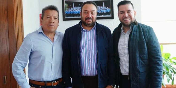 Busca Reyes Galindo acercar y agilizar trámites de Pensiones Civiles en Distrito 22