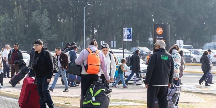 Incrementa 21% el flujo de pasajeros aéreos en Michoacán durante diciembre: Sectur