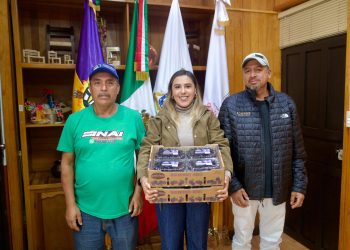 Dayana Pérez Mendoza fortalece el diálogo con representantes ejidales de Santa Rosa