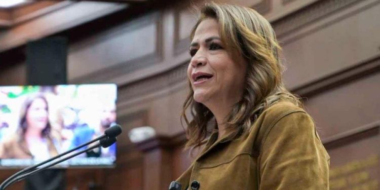 Fabiola Alanís propone reformar el delito de cohabitación forzada para brindar mayor protección  a niñas y adolescentes en Michoacán