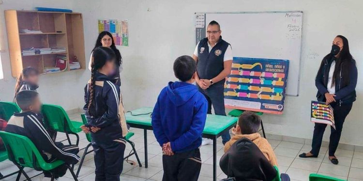 FGE imparte pláticas preventivas de la violencia a estudiantes de primaria en Morelia