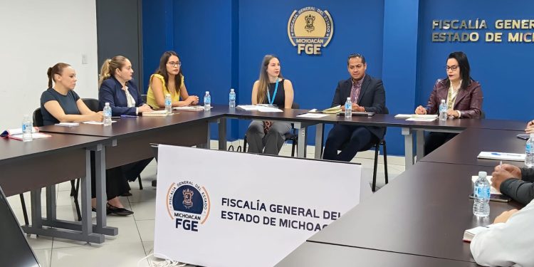 Refuerzan FGE y ACNUR coordinación para la atención de personas en situación de movilidad