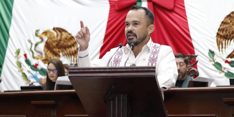 México no necesita tutelajes extranjeros; tiene Fuerzas Armadas legitimadas por su pueblo: Hugo Rangel