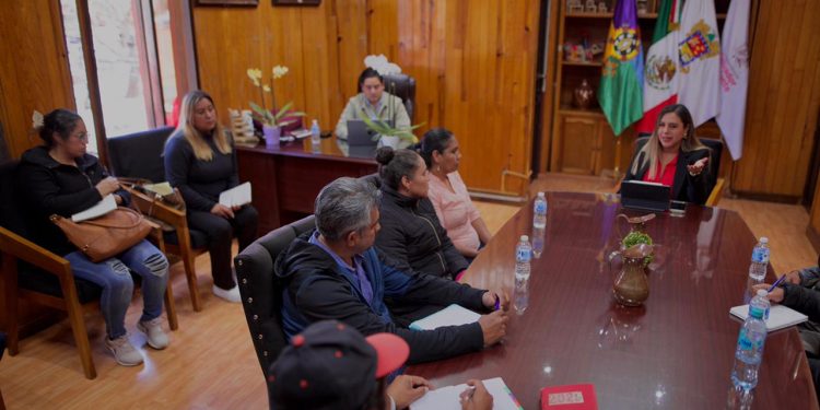 Diálogo y coordinación fortalecen el trabajo en Salvador Escalante: Dayana Pérez