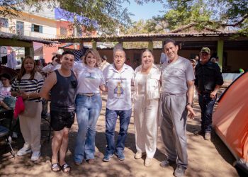Dayana Pérez Mendoza acompaña con cercanía y fe la Fiesta de Ceniza en Carácuaro