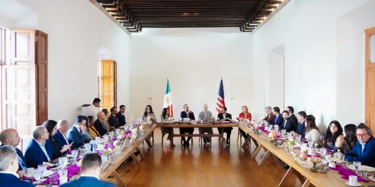 Michoacán fortalece lazos con Sacramento, California, para apoyar a la comunidad migrante