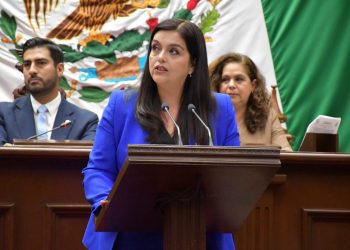Exhorta diputada Tere Herrera a autoridades de salud a informar sobre abasto de medicamentos en Michoacán