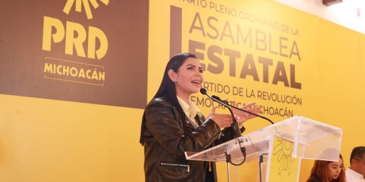 Araceli Saucedo llama a fortalecer la unidad y organización del PRD Michoacán rumbo a los próximos retos electorales