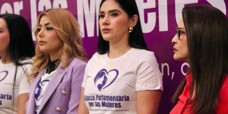 Coordinación legislativa impulsará iniciativas en favor de las mujeres: Diana Espinoza