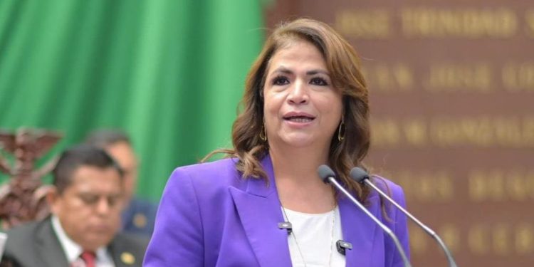 Propone Fabiola Alanís representación de migrantes en el Congreso de Michoacán