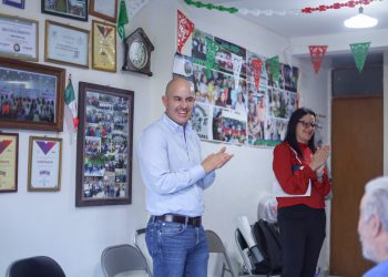 Adolfo Torres lleva a adultos mayores el programa Guardianes del Agua Morelia