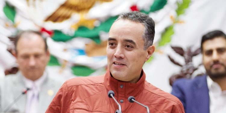 Con aprobación de desincorporación, Congreso abona a transformar lo que no produce en bienestar para Michoacán: Juan Pablo Celis