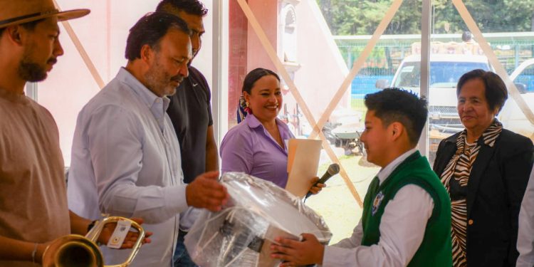Formar a nuestras niñas y niños con valores es construir un mejor Pátzcuaro: Julio Arreola