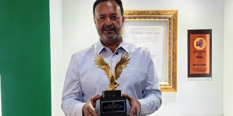 Entregan a Pátzcuaro el reconocimiento como el Mejor Pueblo Mágico 2026