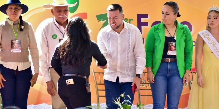 Reconoce Reyes Galindo labor de mujeres del Distrito 22 por una sociedad igualitaria, libre y justa