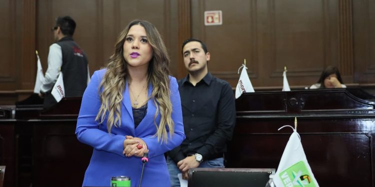 Plantea Xóchitl Ruiz fortalecer la salud digital con acceso municipal a plataformas estatales