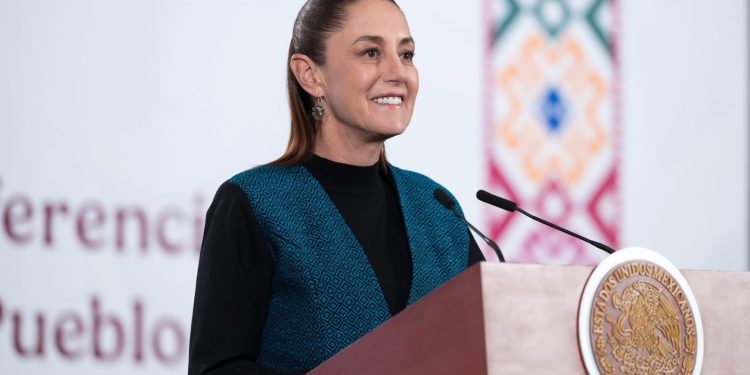 En abril inicia credencialización del Servicio Universal de Salud; “va a permitir un mejor sistema de salud”: Presidenta Claudia Sheinbaum