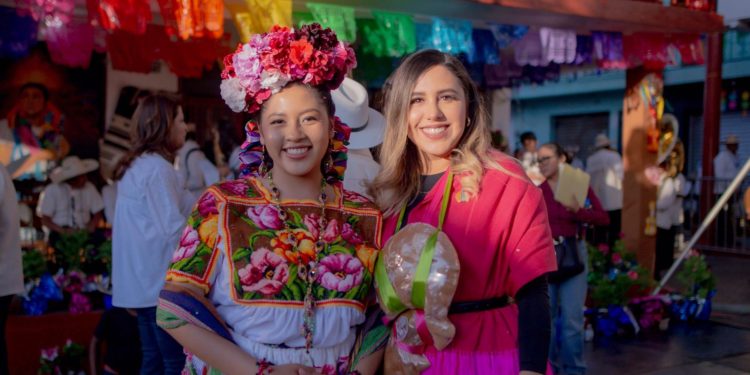 Santa Clara del Cobre fortalece su identidad en la Feria del Geranio en Tingambato: Dayana Pérez