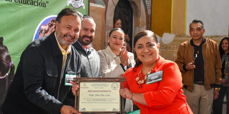 La educación siempre será la base para un mejor Pátzcuaro: Julio Arreola