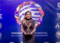 Dayana Pérez recibe Premio Intercontinental por impulso al patrimonio cultural de Salvador Escalante