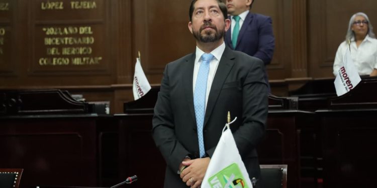 Propone Abraham Espinoza reforma para establecer plazo mínimo de 3 años de matrimonio y acceder a indemnización por trabajo doméstico y de cuidados