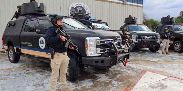 Refuerza FGE su capacidad operativa con la adquisición de vehículos blindados tácticos