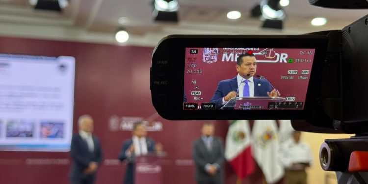 Heroísmo estudiantil y acción institucional permitieron contención inmediata en caso Lázaro Cárdenas: Carlos Torres Piña