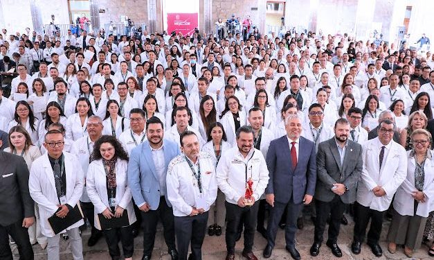 Amplía IMSS Michoacán cobertura médica con  la llegada de 407 nuevos especialistas