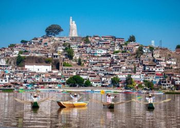 Janitzio invita a vivir el turismo comunitario esta Semana de Pascua