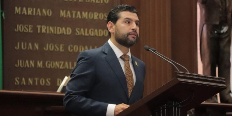 Presenta Octavio Ocampo iniciativa para garantizar elecciones sindicales libres de intervención oficial