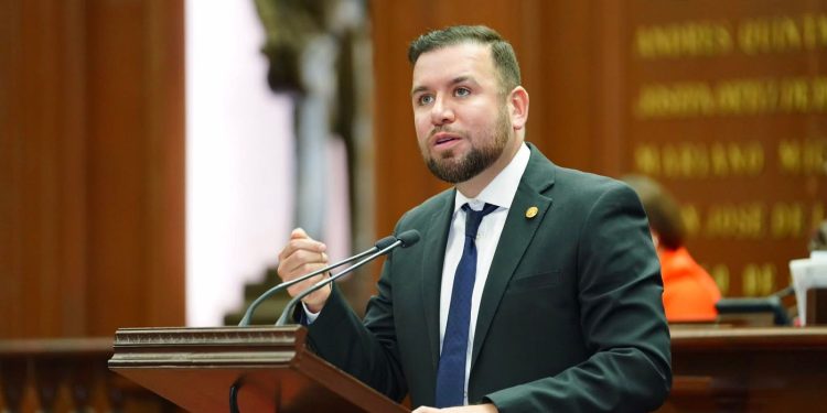 Llama Reyes Galindo a Congreso de Michoacán a acelerar legislación a favor de comunidad LGBT