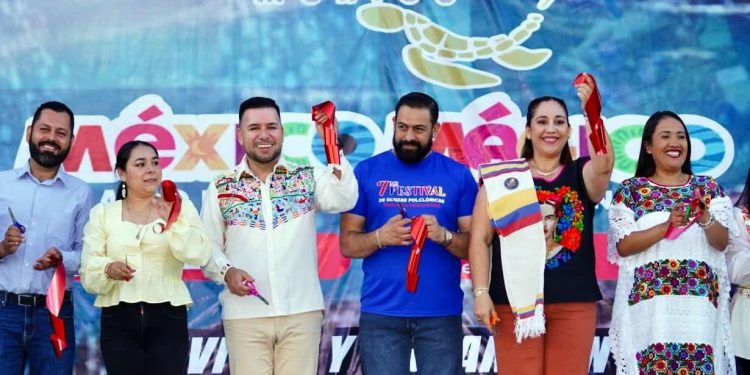 Refrenda Reyes Galindo su compromiso con la cultura y tradiciones del Distrito 22