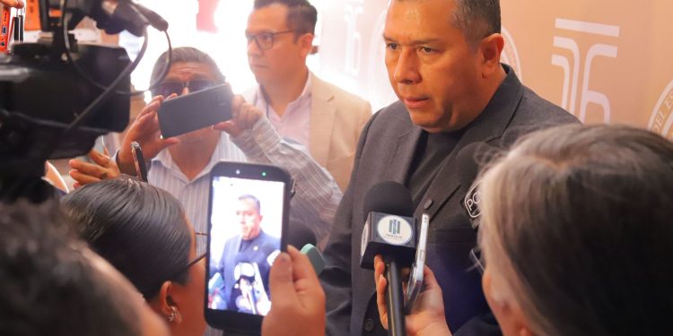 Barragán impulsa ley para frenar engaños en redes tras fraudes