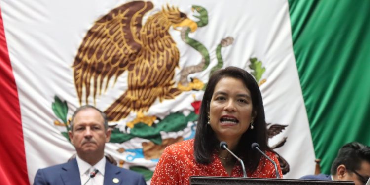 Propone diputada Erendira Isauro fortalecer apoyo municipal al sector artesanal en Michoacán