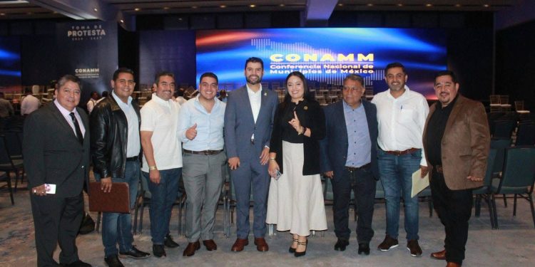 EL GOBIERNO MUNICIPAL DE HUETAMO CELEBRA EN GRANDE A SUS DOCENTES; EL ALCALDE PABLO VARONA ESTRADA ENCABEZA MAGNO FESTEJO POR EL DÍA DEL MAESTRO