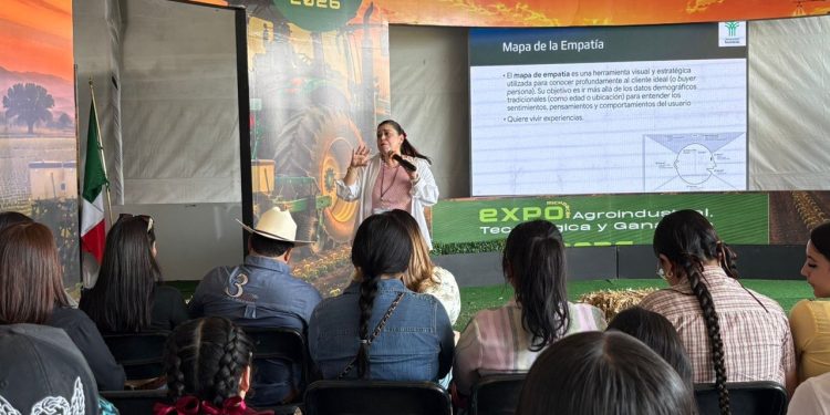 Gobierno de Morelia impulsa la innovación y tecnología del campo en la Agrotegan