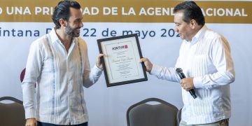 Roberto Monroy rinde protesta como nuevo presidente de Asetur México