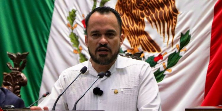Hugo Rangel presenta iniciativa para regular de forma integral las encuestas y sondeos electorales
