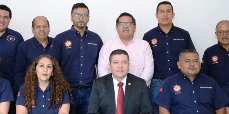 Atiende Vicente Gómez a docentes de educación superior