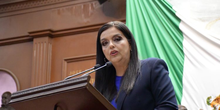 Propone diputada Tere Herrera garantizar asistencia social para personas con enfermedades raras en Michoacán