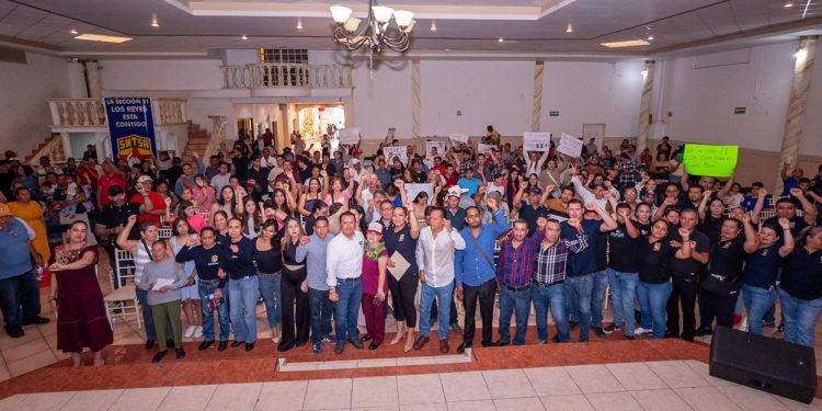 Con resultados firmes, Torres Piña y pobladores de Los Reyes defienden logros de la Cuarta Transformación
