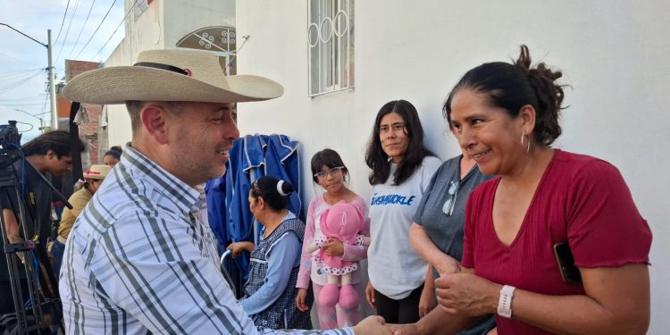 Avanza Eric Gaona con el primer paquete de rehabilitación de calles en Tarímbaro