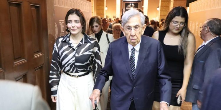 Honra Brissa Arroyo memoria de Amalia Solórzano Bravo y sus ideales de justicia social e igualdad