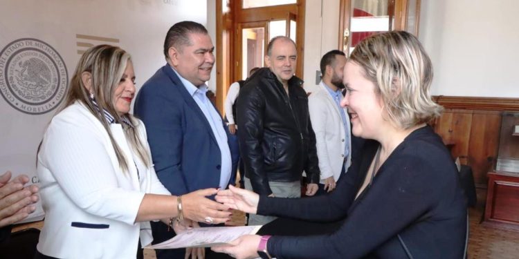 Congreso del Estado y STASPLE entregan constancias por capacitación a sus trabajadores