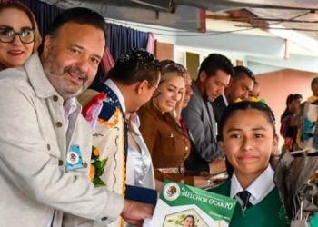 Los sueños comienzan en las aulas; apoyarlos es construir el futuro de Pátzcuaro: Julio Arreola