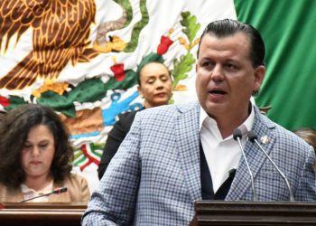 Celebra Memo Valencia reforma que reconoce como delito el desplazamiento forzado