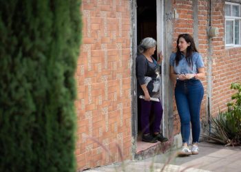 Morena fortalece el diálogo con la gente con asambleas y entrega del Regeneración: Giulianna Bugarini