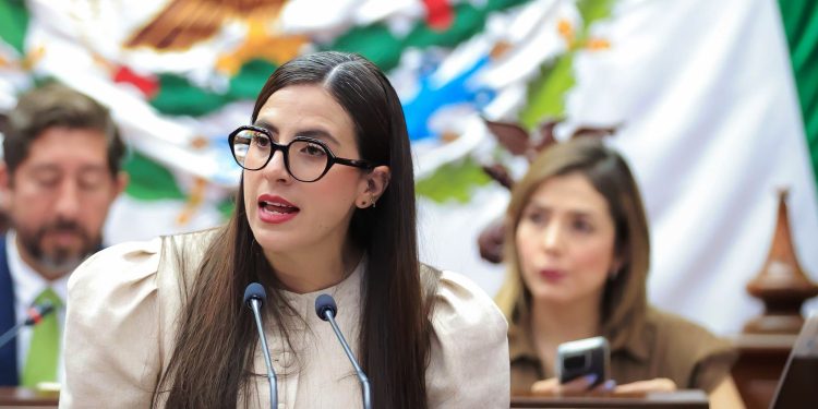 Celebra Giulianna Bugarini aprobación de reforma que fortalece audiencias ciudadanas en los ayuntamientos